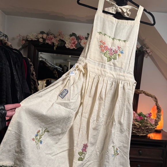 April Cornell Dresses & Skirts - NWT April Cornell Apron